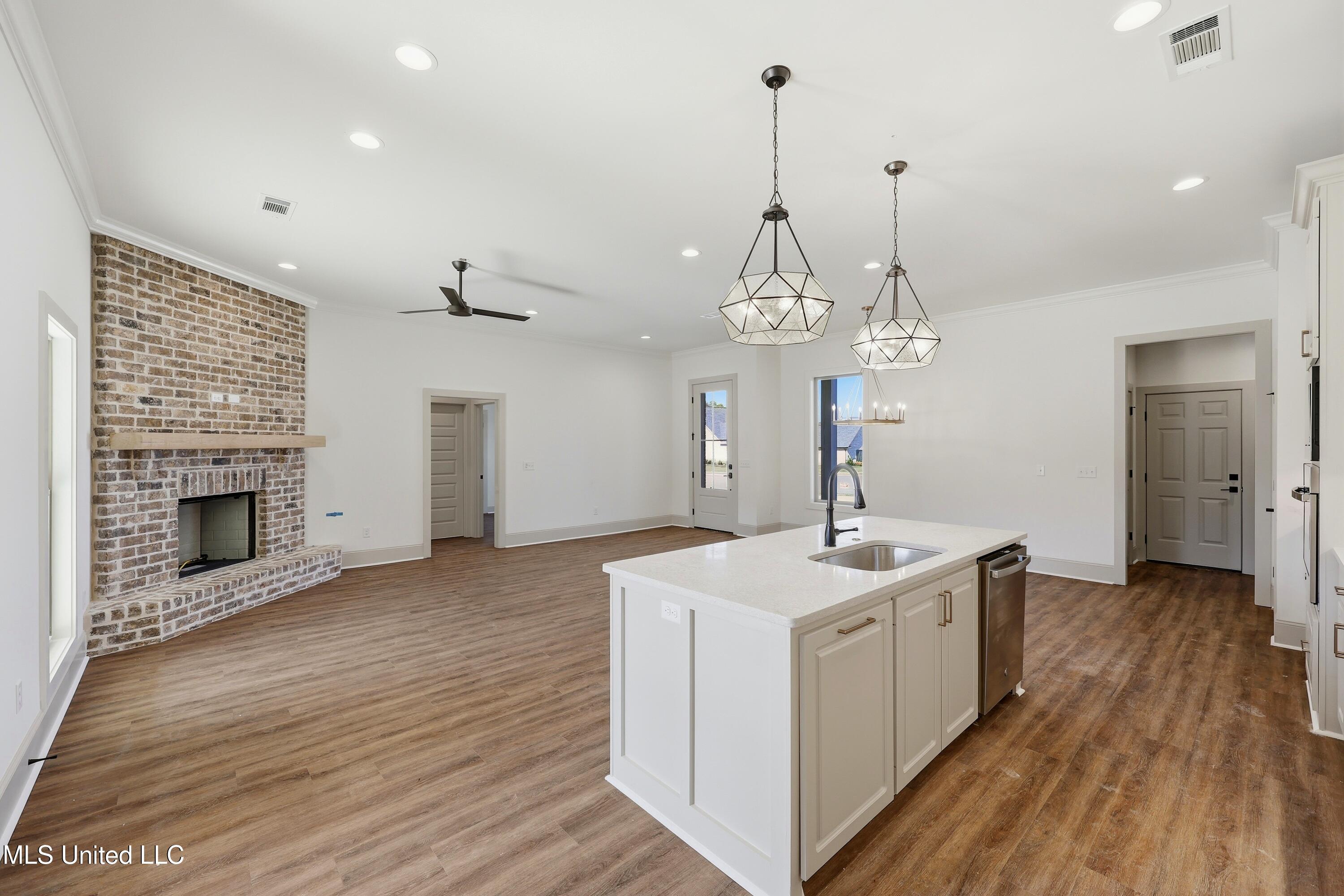 505 Harper Cove Flowood, MS 39232 - Photo 11 of 39 505 Harper Cove \ Home Tours MS (10)[128
