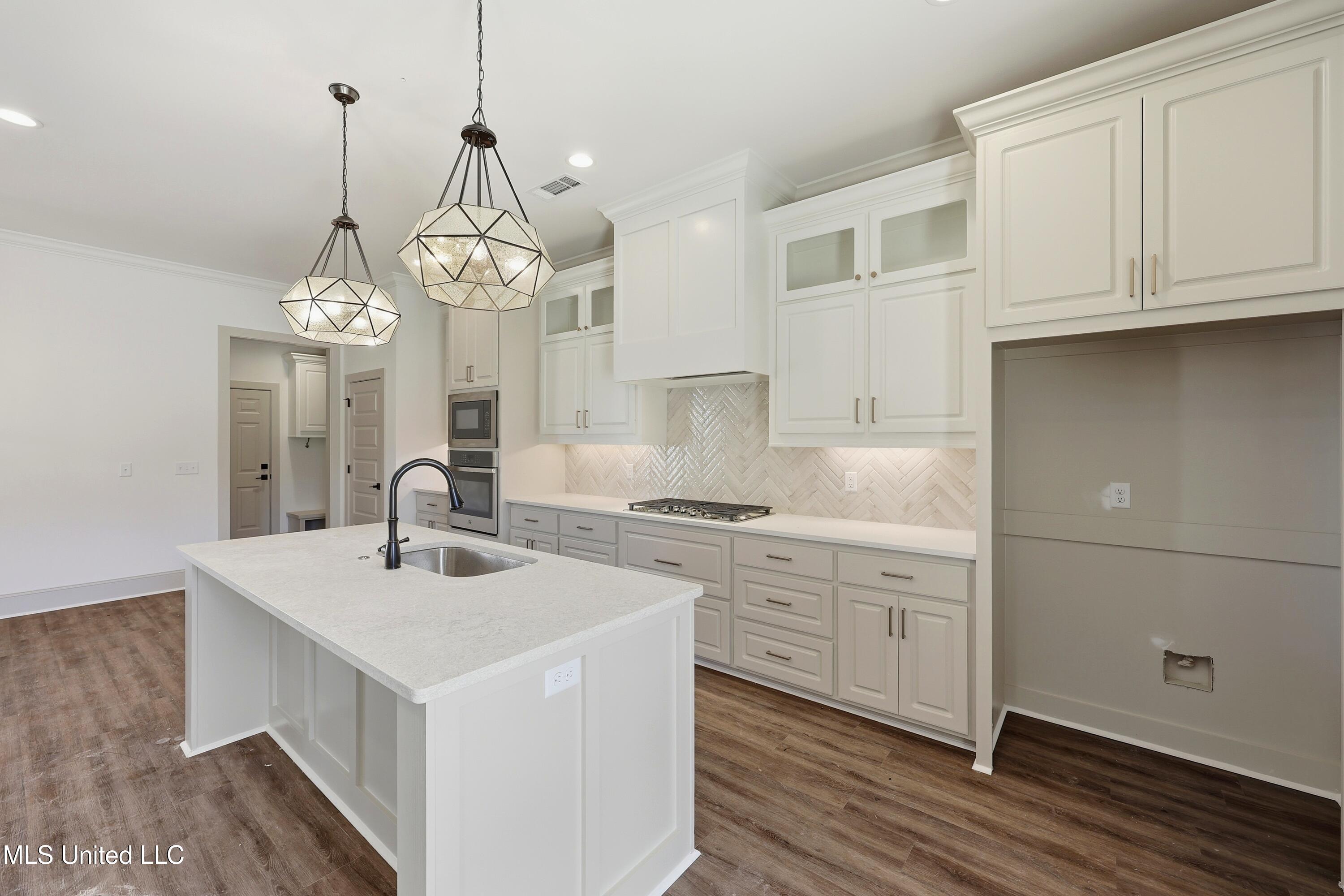 505 Harper Cove Flowood, MS 39232 - Photo 10 of 39 505 Harper Cove \ Home Tours MS (9)[1280