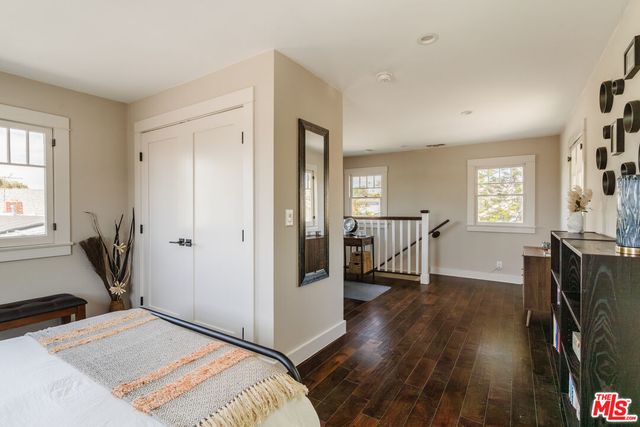 $1,327,500 | 2216 West 28th Street, Los Angeles, CA 90018