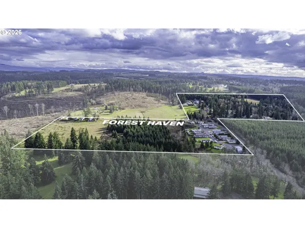 a view of an aerial view of a house