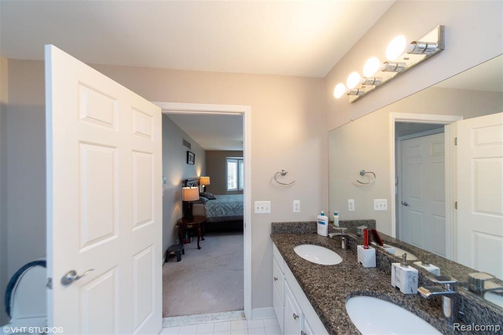 3541 Cascade Circle Rochester Hills, MI 48307 - Photo 17 of 32