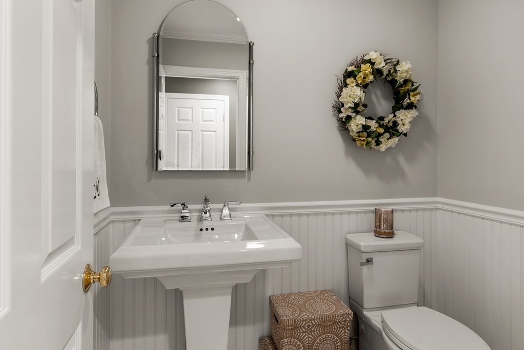 48 Algonquin Road Canton, MA 02021 - Photo 17 of 40