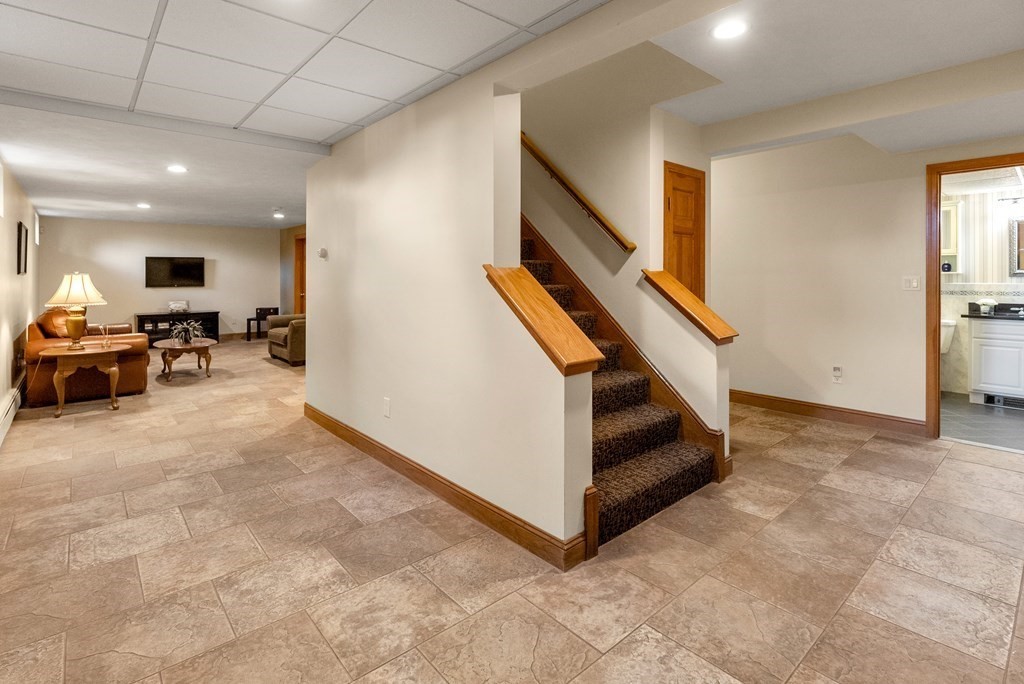 48 Algonquin Road Canton, MA 02021 - Photo 28 of 40