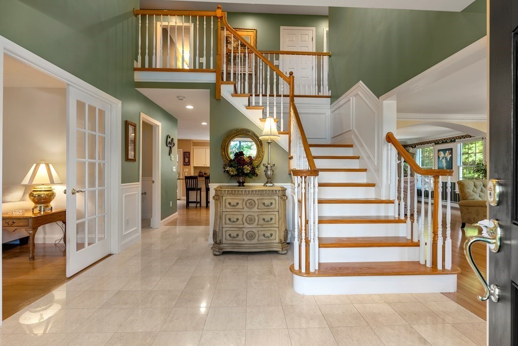 48 Algonquin Road Canton, MA 02021 - Photo 3 of 40