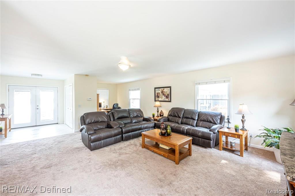 2583 Harrison Avenue Rochester Hills, MI 48307 - Photo 8 of 31