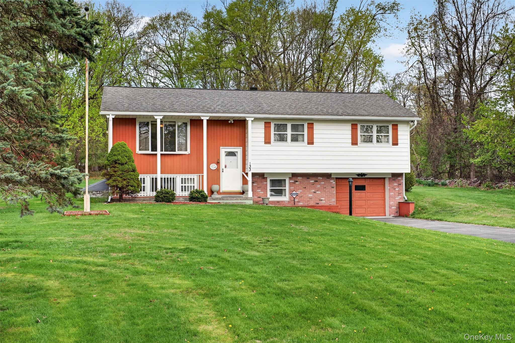 133 Blumel Road Middletown, NY 10941 - Photo 2 of 39