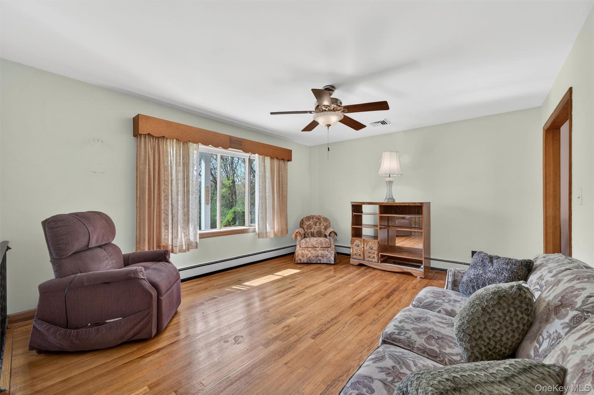 133 Blumel Road Middletown, NY 10941 - Photo 5 of 39