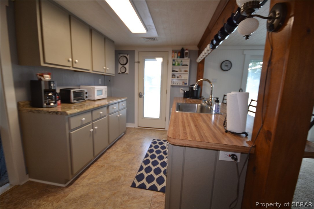 257 Chesapeake Street Reedville, VA 22539 - Photo 11 of 28