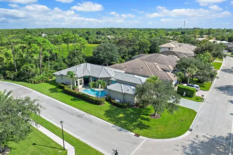 a view of a garden with a fountain