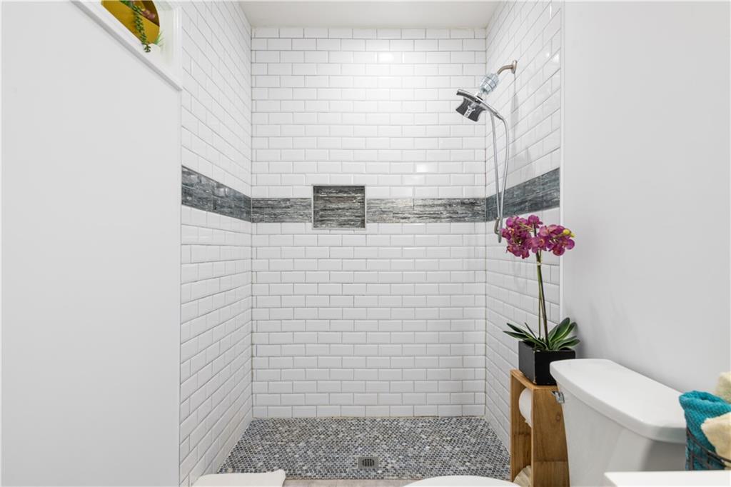 1760 Rogers Avenue Southwest Atlanta, GA 30310 - Photo 30 of 57