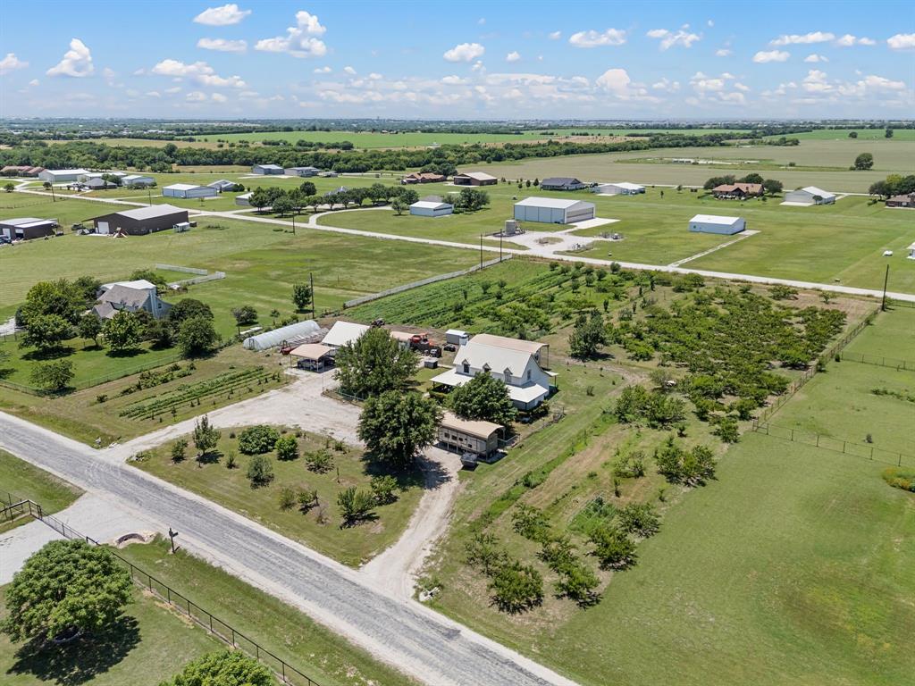 266 Old Chisholm Trail Rhome, TX 76078 - Photo 30 of 39