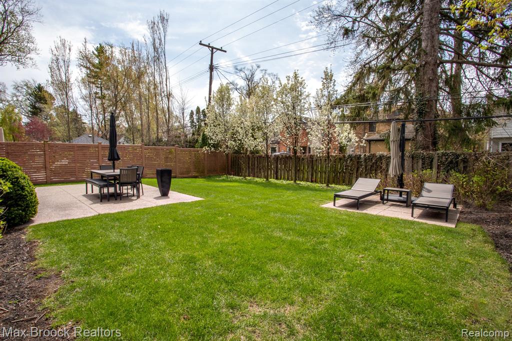 25925 York Road Royal Oak, MI 48067 - Photo 83 of 88
