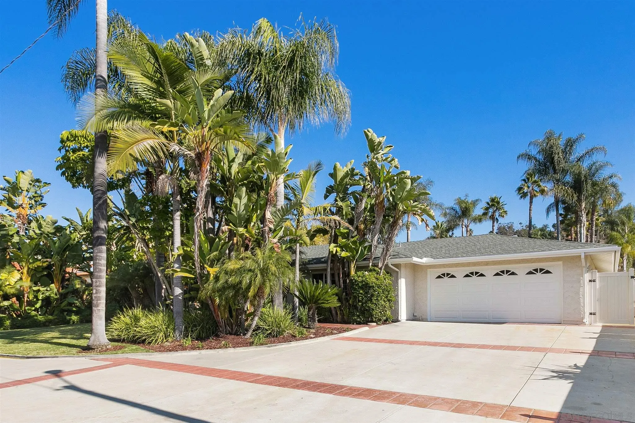 2105 Lakeview Road Vista, CA 92084 - Photo 1 of 45 Gallery Image 1