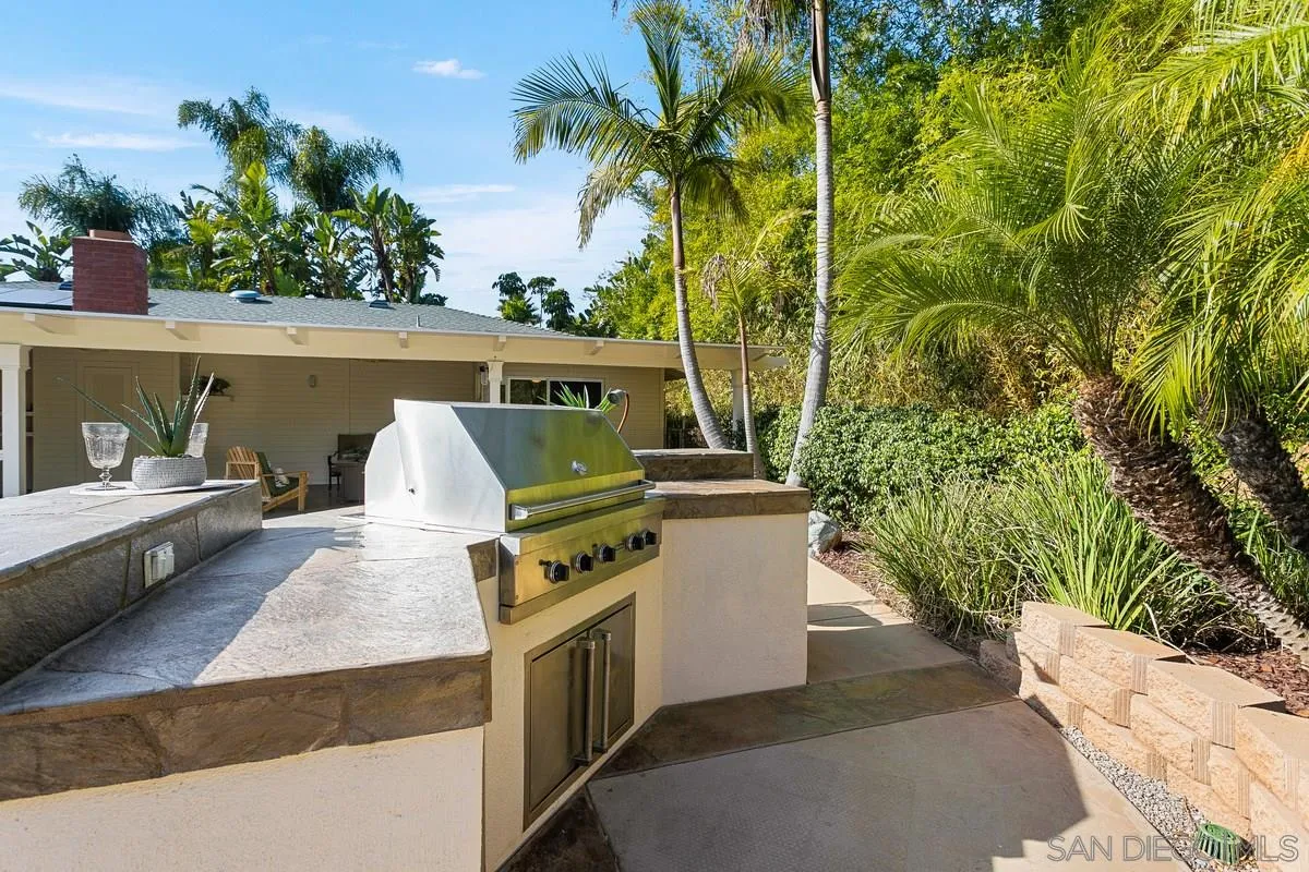 2105 Lakeview Road Vista, CA 92084 - Photo 34 of 45 Gallery Image 34