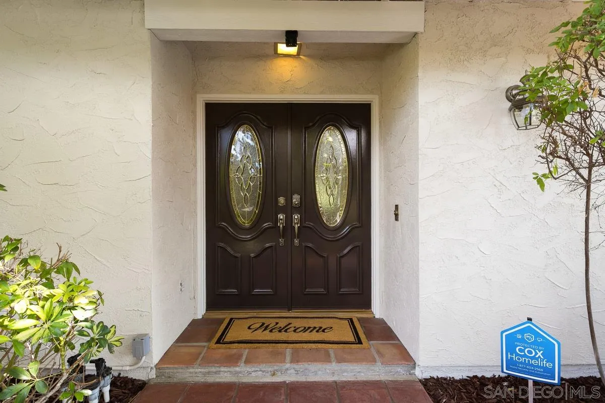 2105 Lakeview Road Vista, CA 92084 - Photo 5 of 45 Gallery Image 5