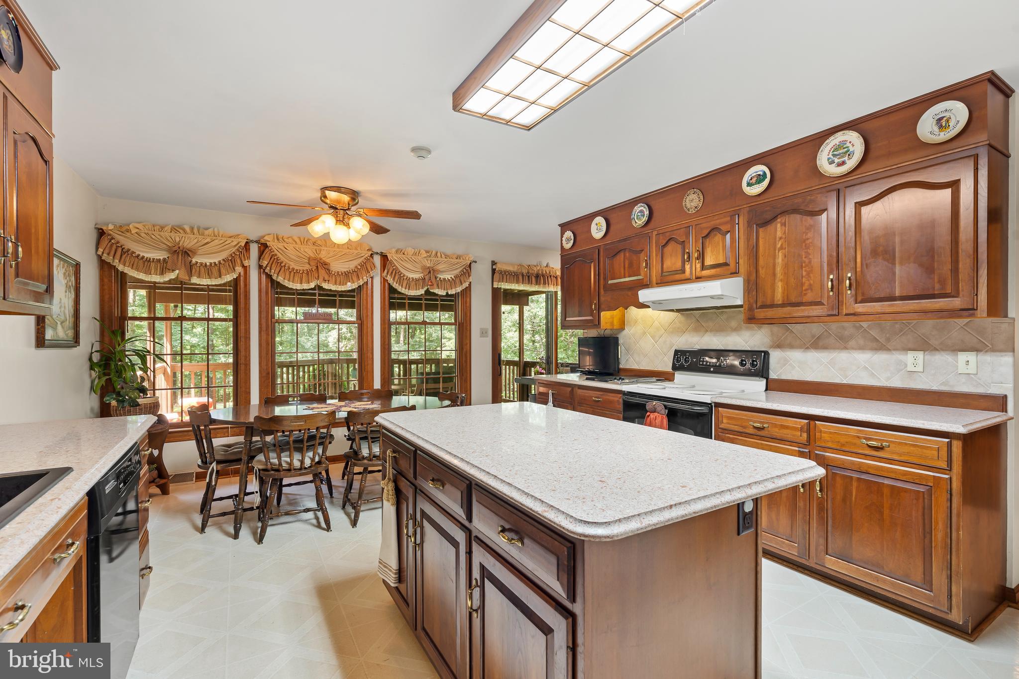 12810 Kending Lane Clear Spring, MD 21722 - Photo 15 of 64