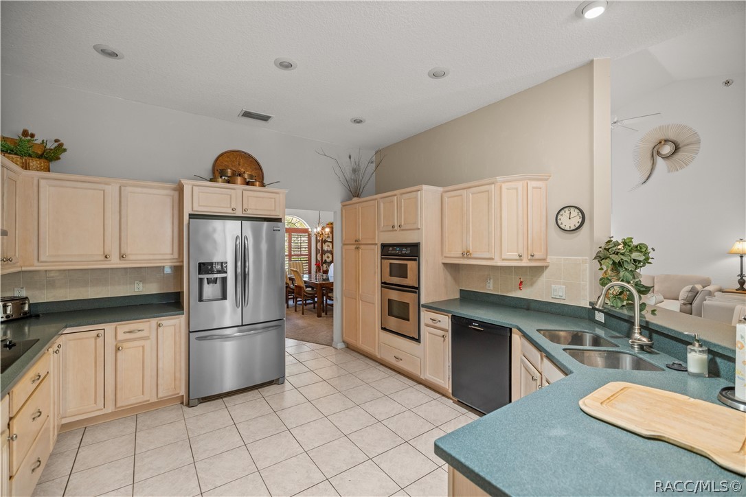 18293 Southwest 75th Loop Dunnellon, FL 34432 - Photo 12 of 33 Gallery Image 12