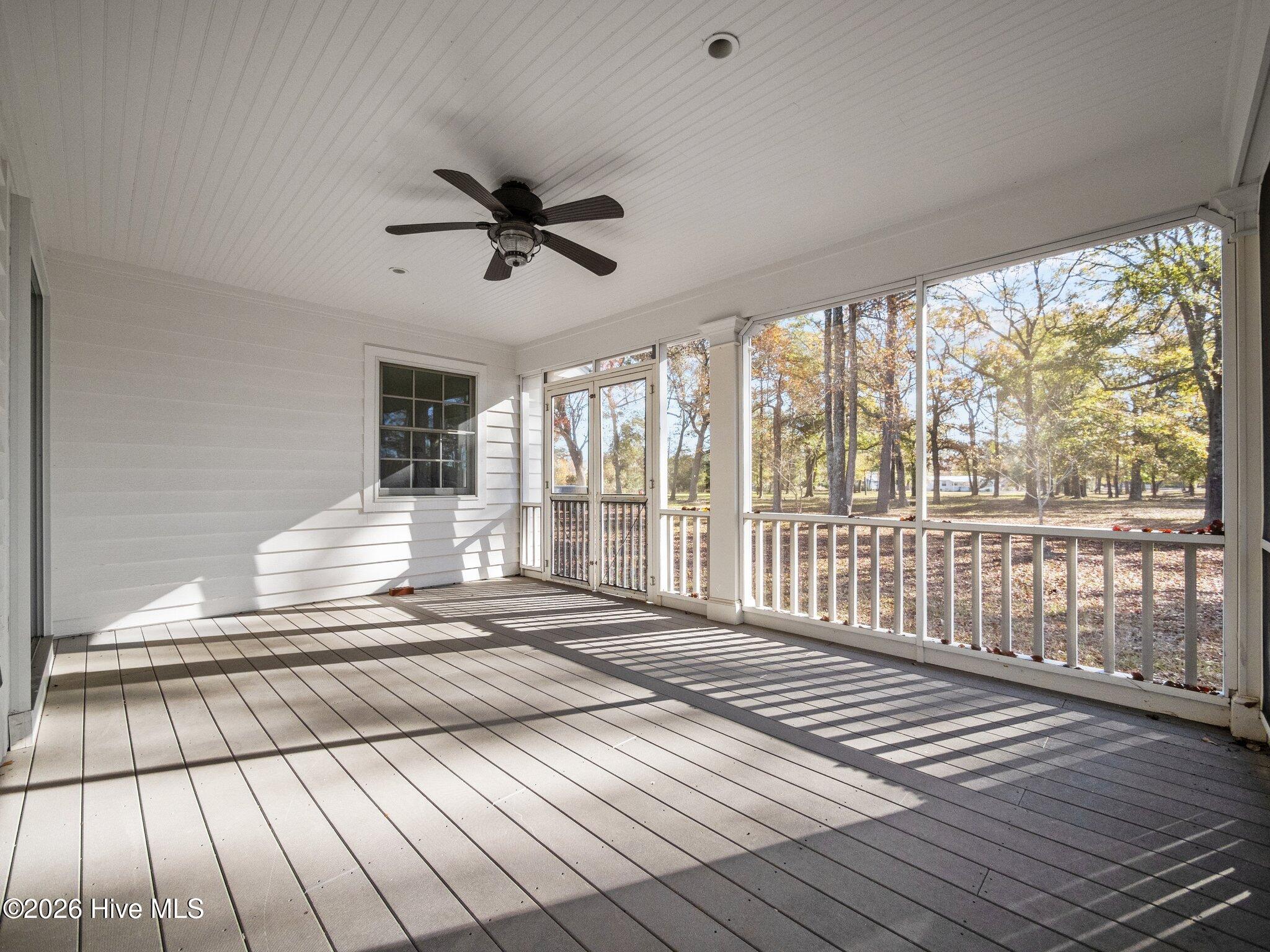 2229 Sloop Point Loop Road Hampstead, NC 28443 - Photo 11 of 47 original-12