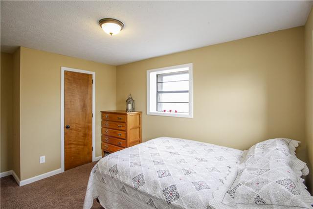 128 Green Acres Road Cottontown, TN 37048 - Photo 8 of 11 Secondary bedroom Cottontown, TN 37048