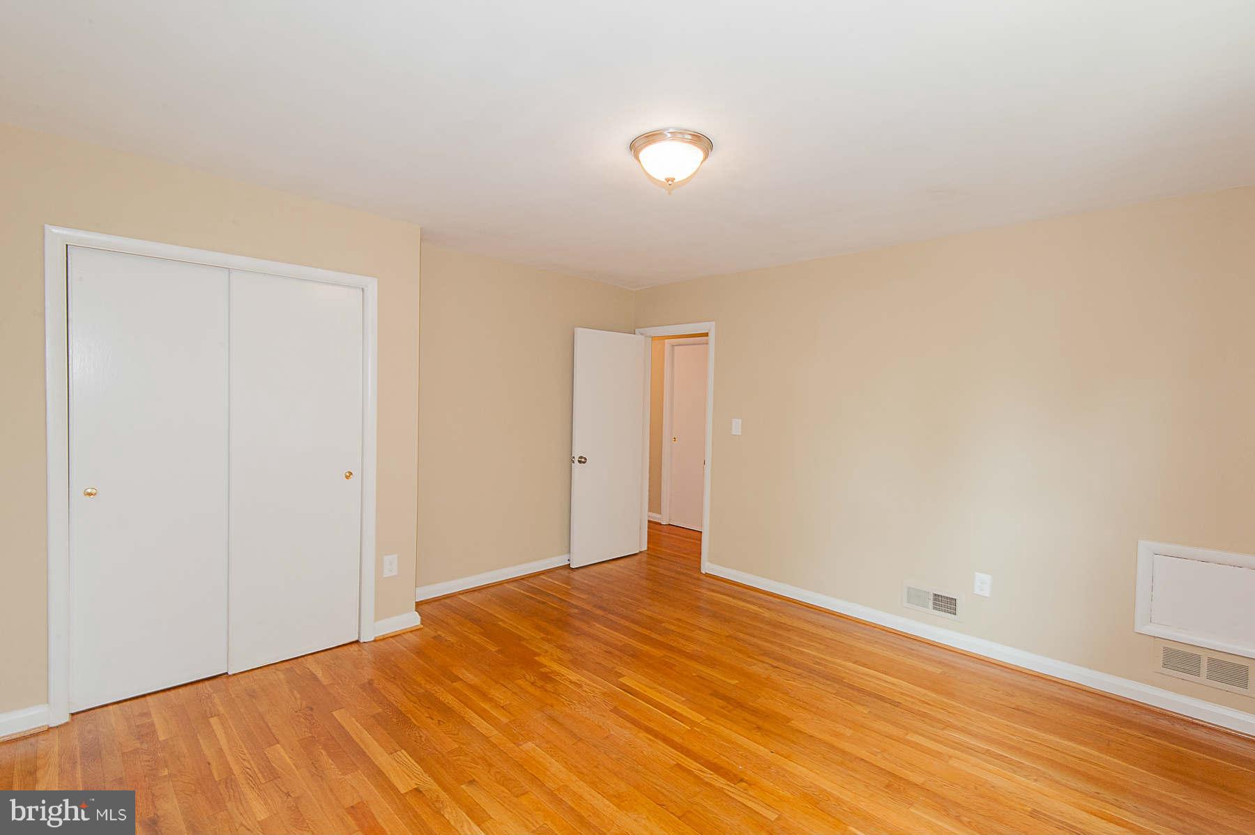 6129 Dunroming Road Baltimore, MD 21239 - Photo 15 of 30 Bedroom (Master)