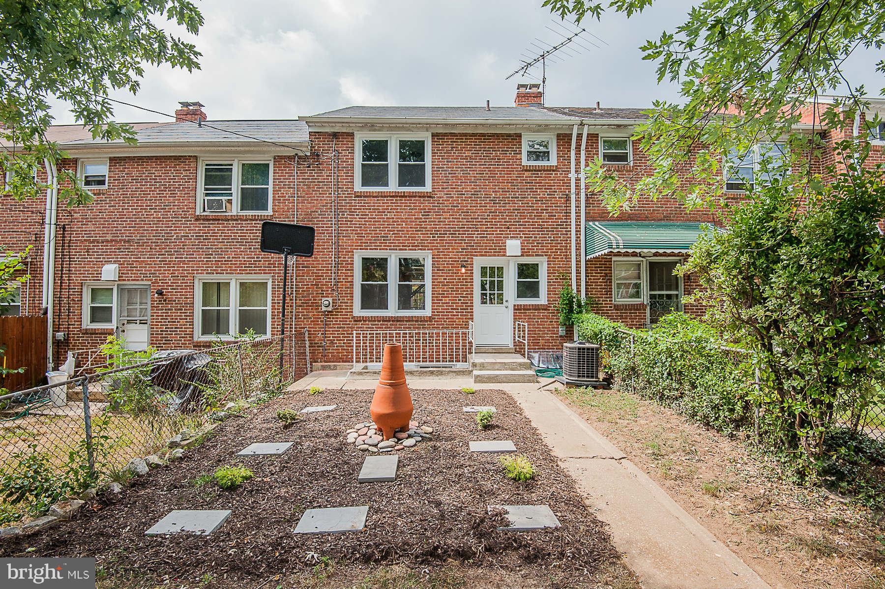 6129 Dunroming Road Baltimore, MD 21239 - Photo 28 of 30 Exterior (Rear)