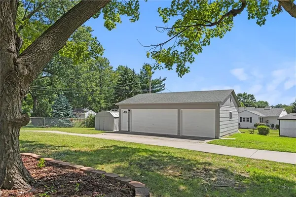 $269,900 | 11911 East 44th Street, Kansas City, MO 64133