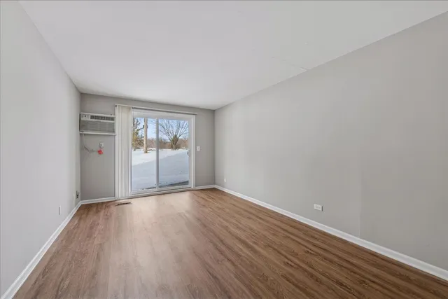 $165,000 | 764 Terrace Court, Unit A, Elgin, IL 60120