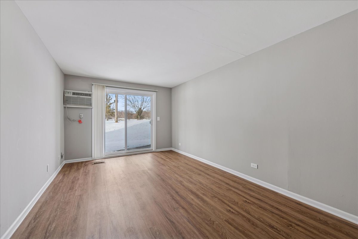 764 Terrace Court, Unit A Elgin, IL 60120 - Photo 10 of 24