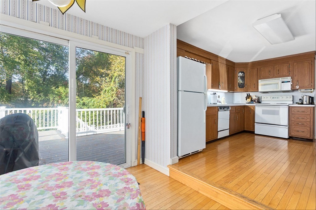 16 Constitution Road Lexington, MA 02421 - Photo 15 of 38