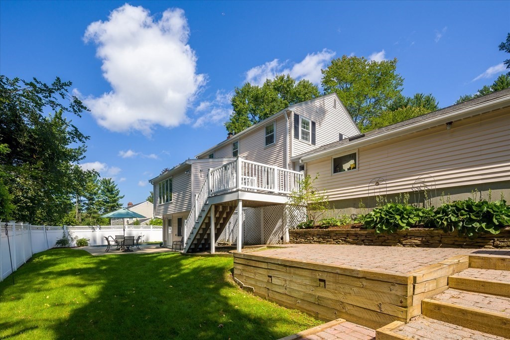16 Constitution Road Lexington, MA 02421 - Photo 3 of 38