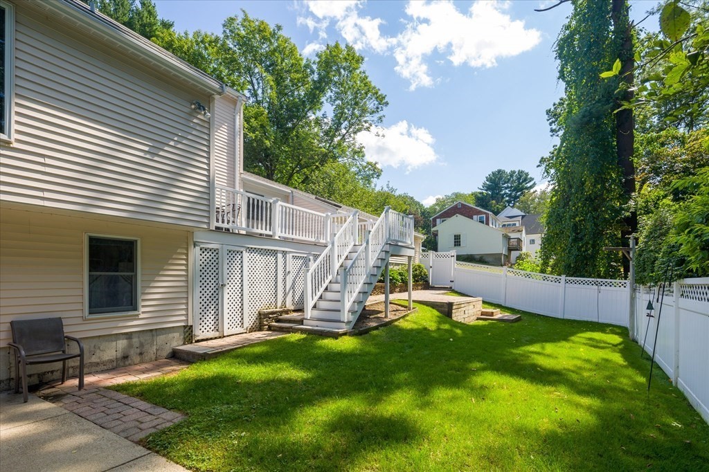 16 Constitution Road Lexington, MA 02421 - Photo 5 of 38