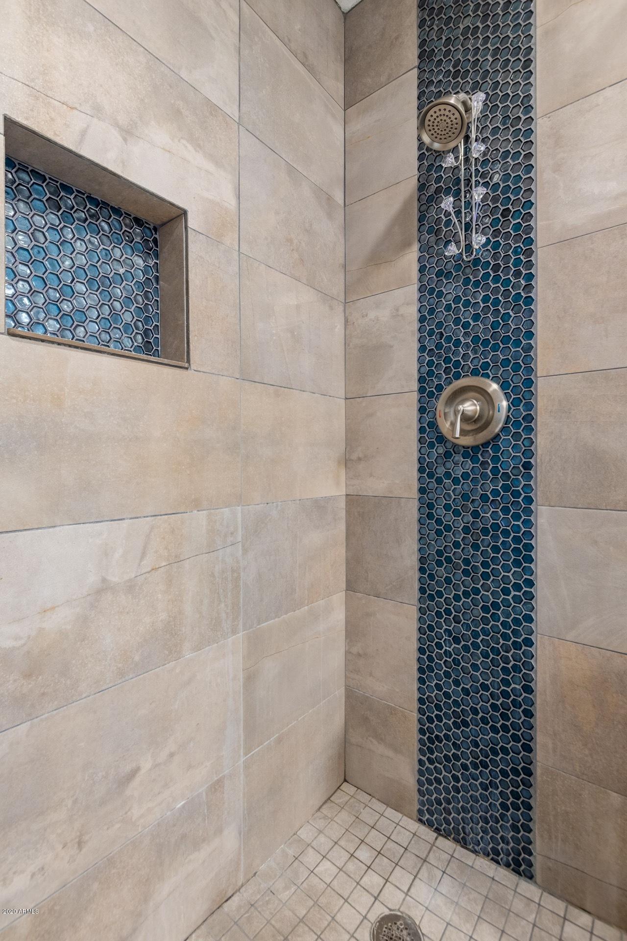 5525 East Thomas Road, Unit R16 Phoenix, AZ 85018 - Photo 20 of 28 0021-Thomas 22