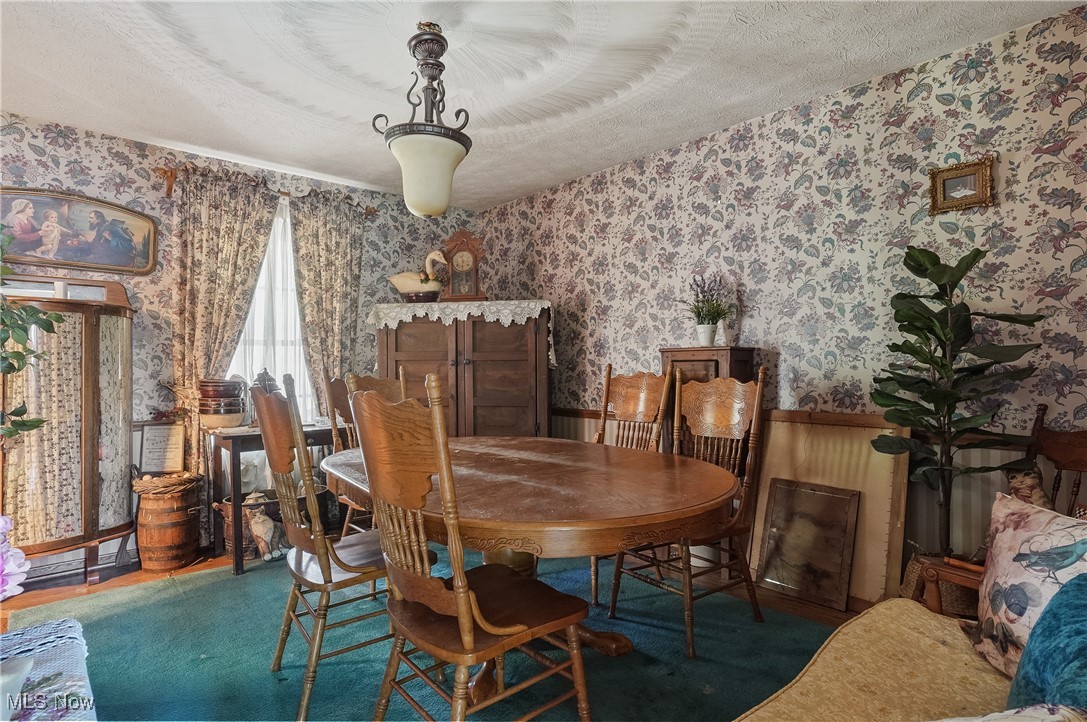 3277 Plainview Road Ravenna, OH 44266 - Photo 12 of 39 Dining Room
