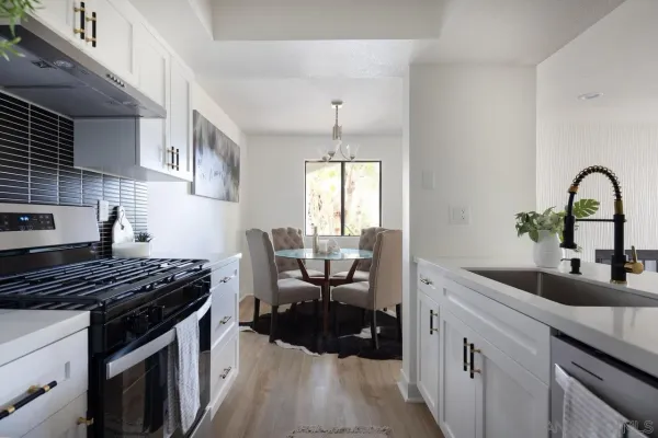 $2,950 | 9449 Fairgrove Lane, Unit 102, San Diego, CA 92129