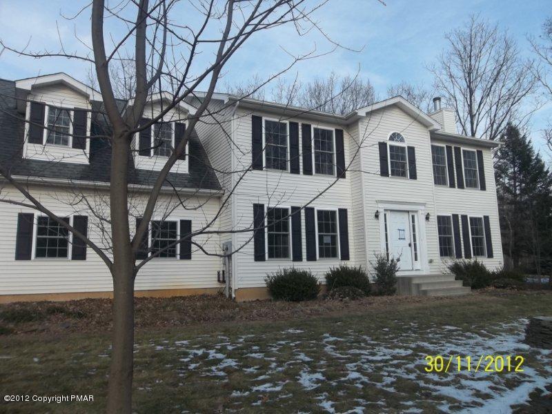 2161 Village Road Effort, PA 18330 - Photo 1 of 11 Front