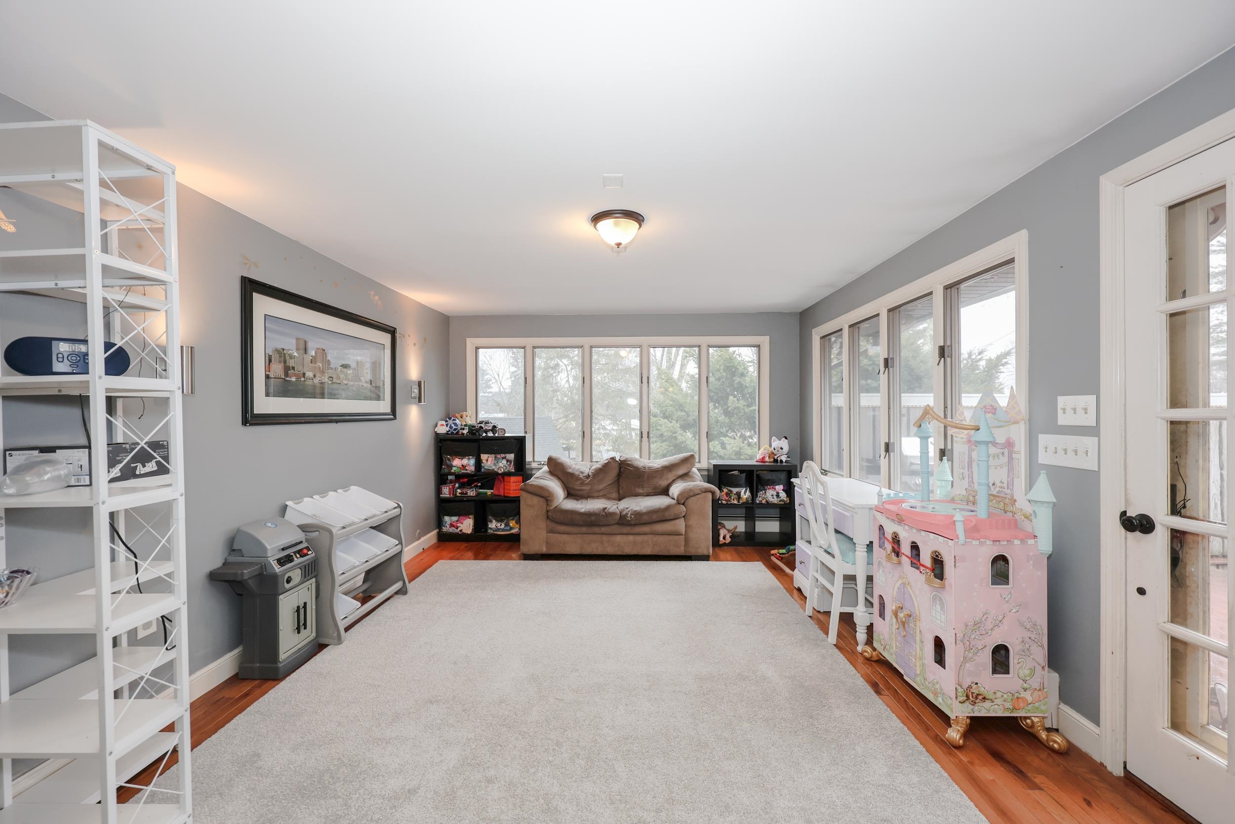 10 Martha Drive Derry, NH 03038 - Photo 16 of 44