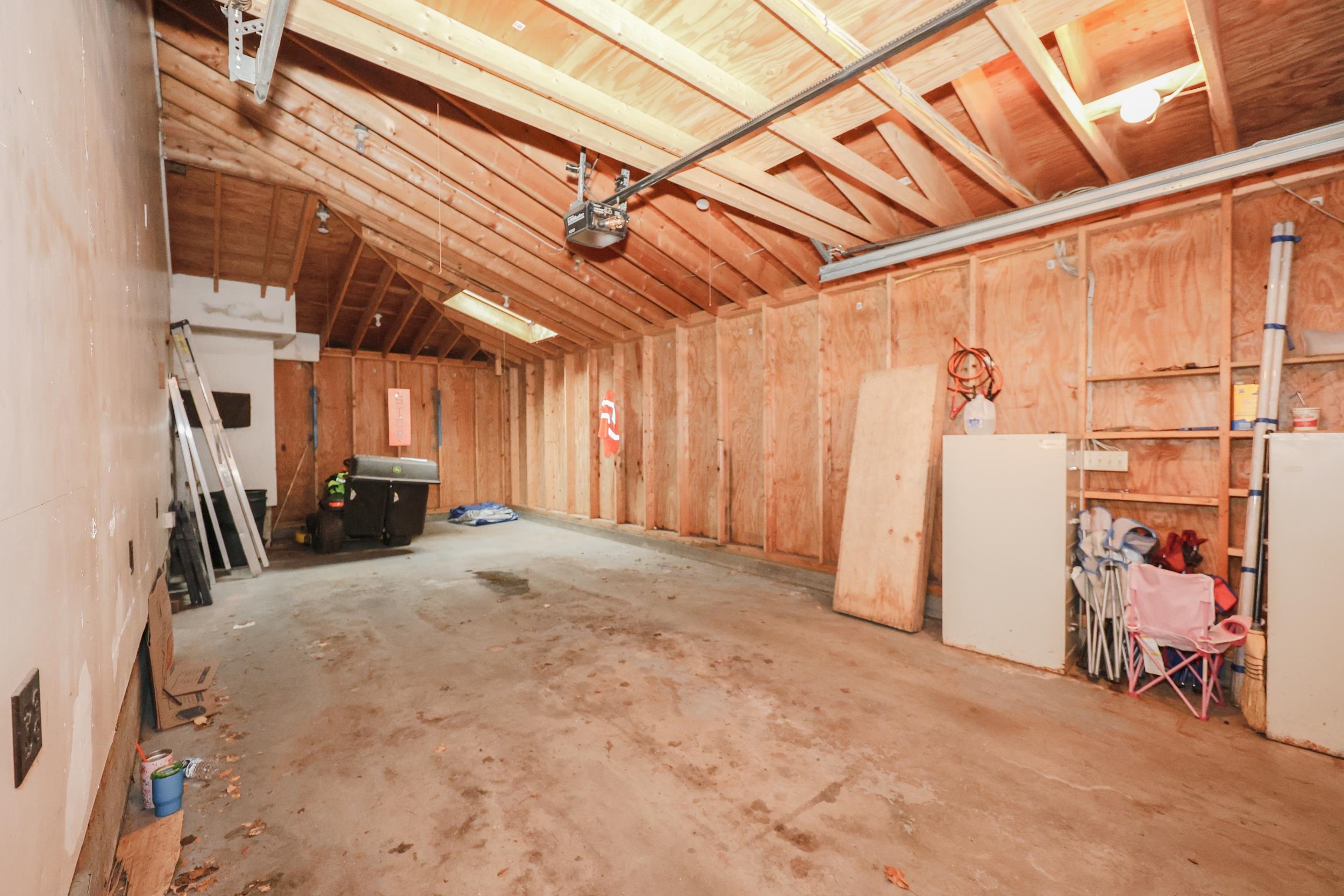 10 Martha Drive Derry, NH 03038 - Photo 39 of 44