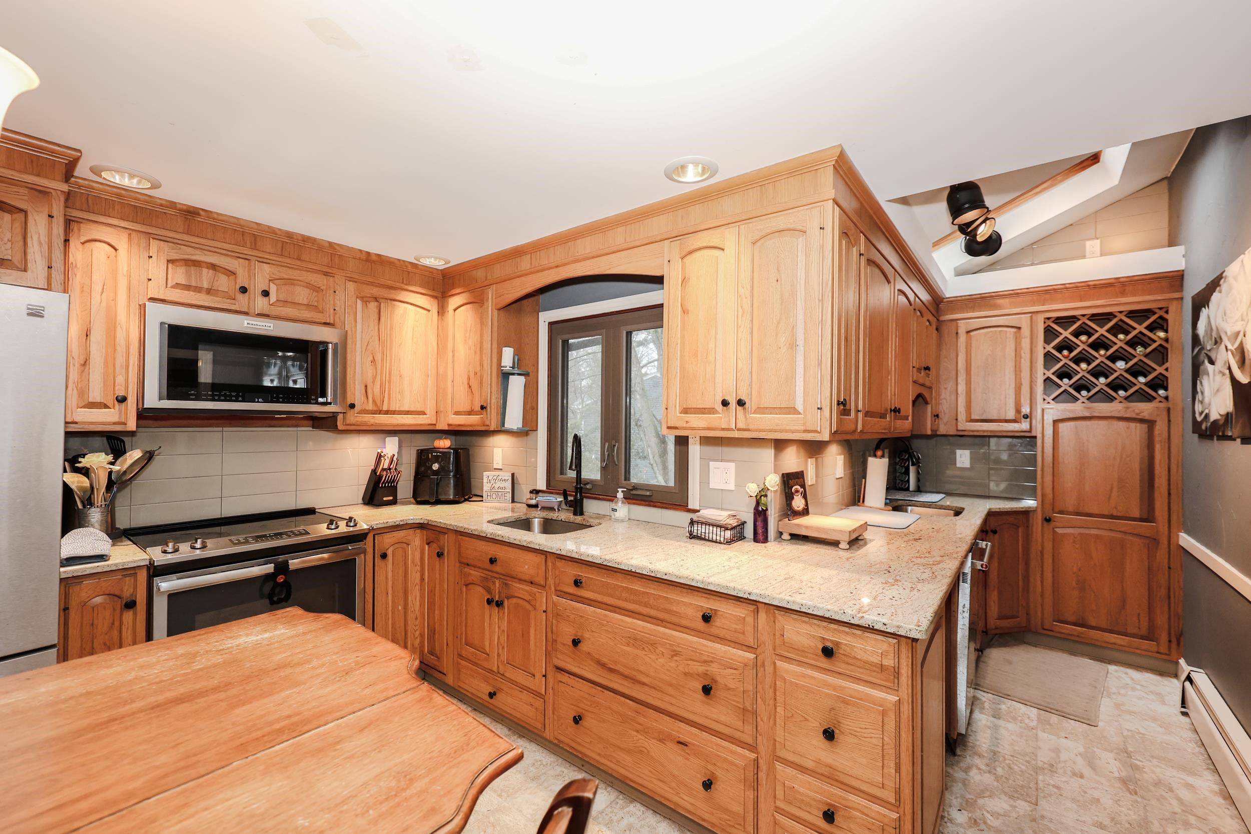 10 Martha Drive Derry, NH 03038 - Photo 9 of 44