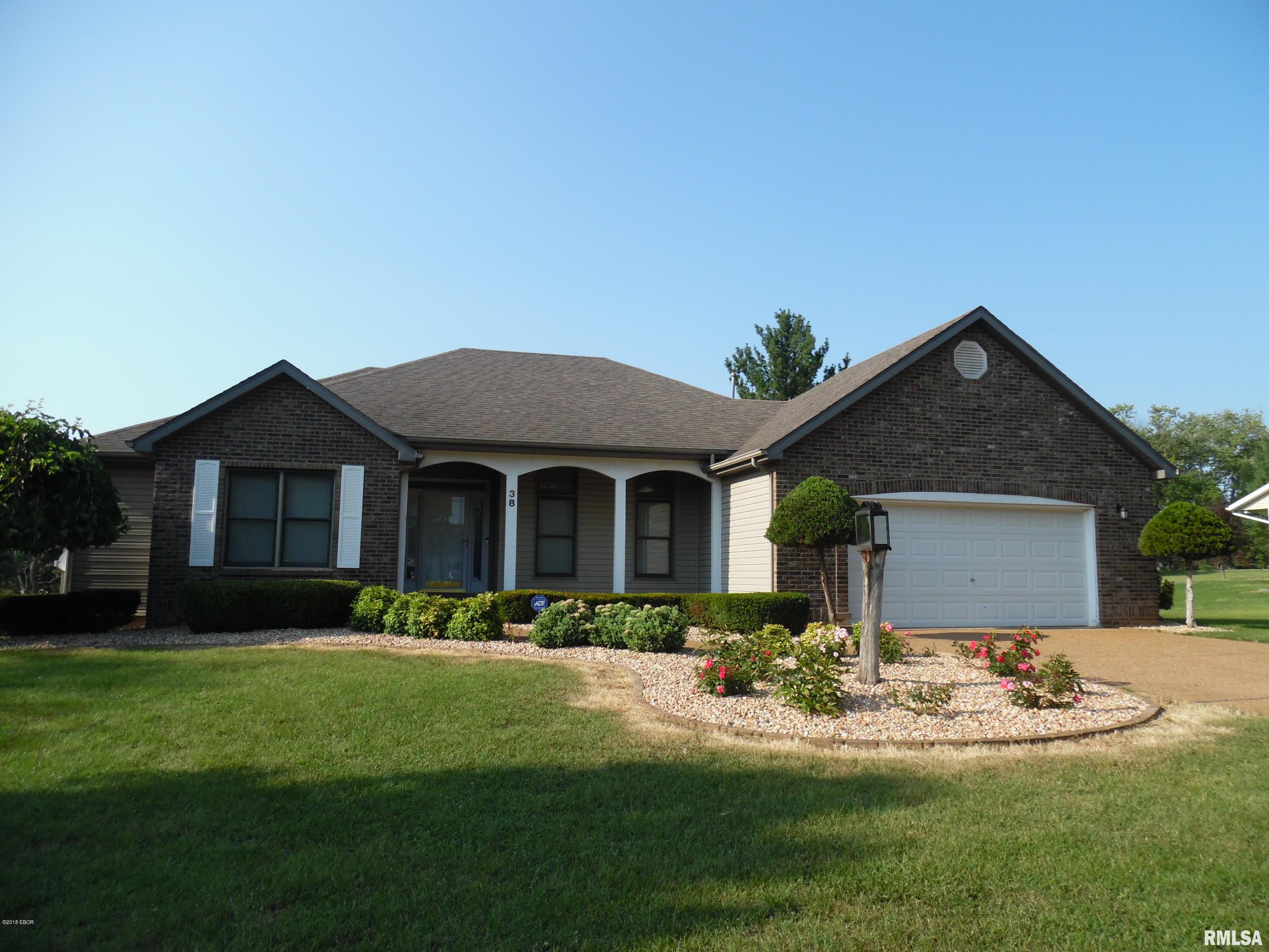 38 Country Club Road Mount Vernon, IL 62864 - Photo 1 of 39 Gallery Image 1