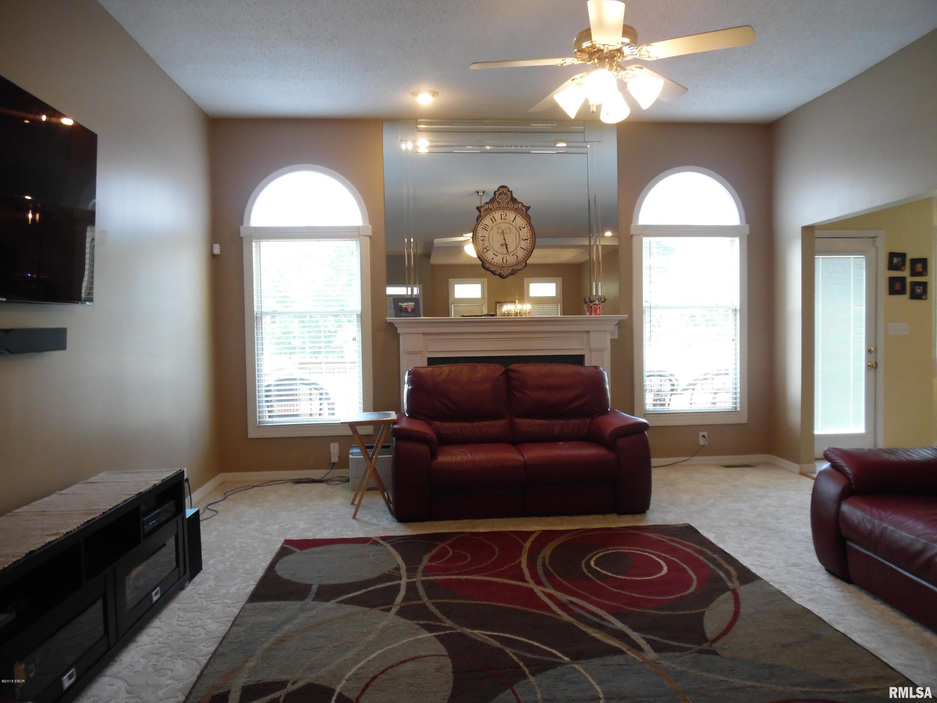38 Country Club Road Mount Vernon, IL 62864 - Photo 14 of 39 Gallery Image 14