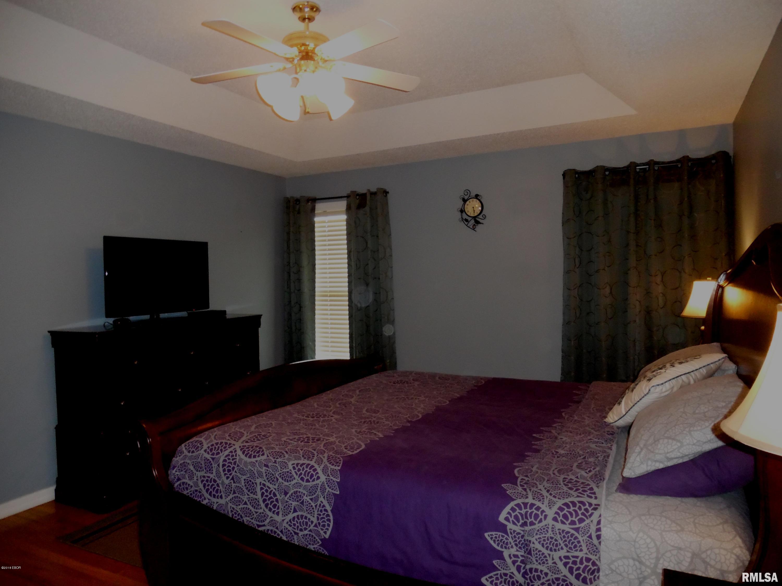 38 Country Club Road Mount Vernon, IL 62864 - Photo 16 of 39 Gallery Image 16