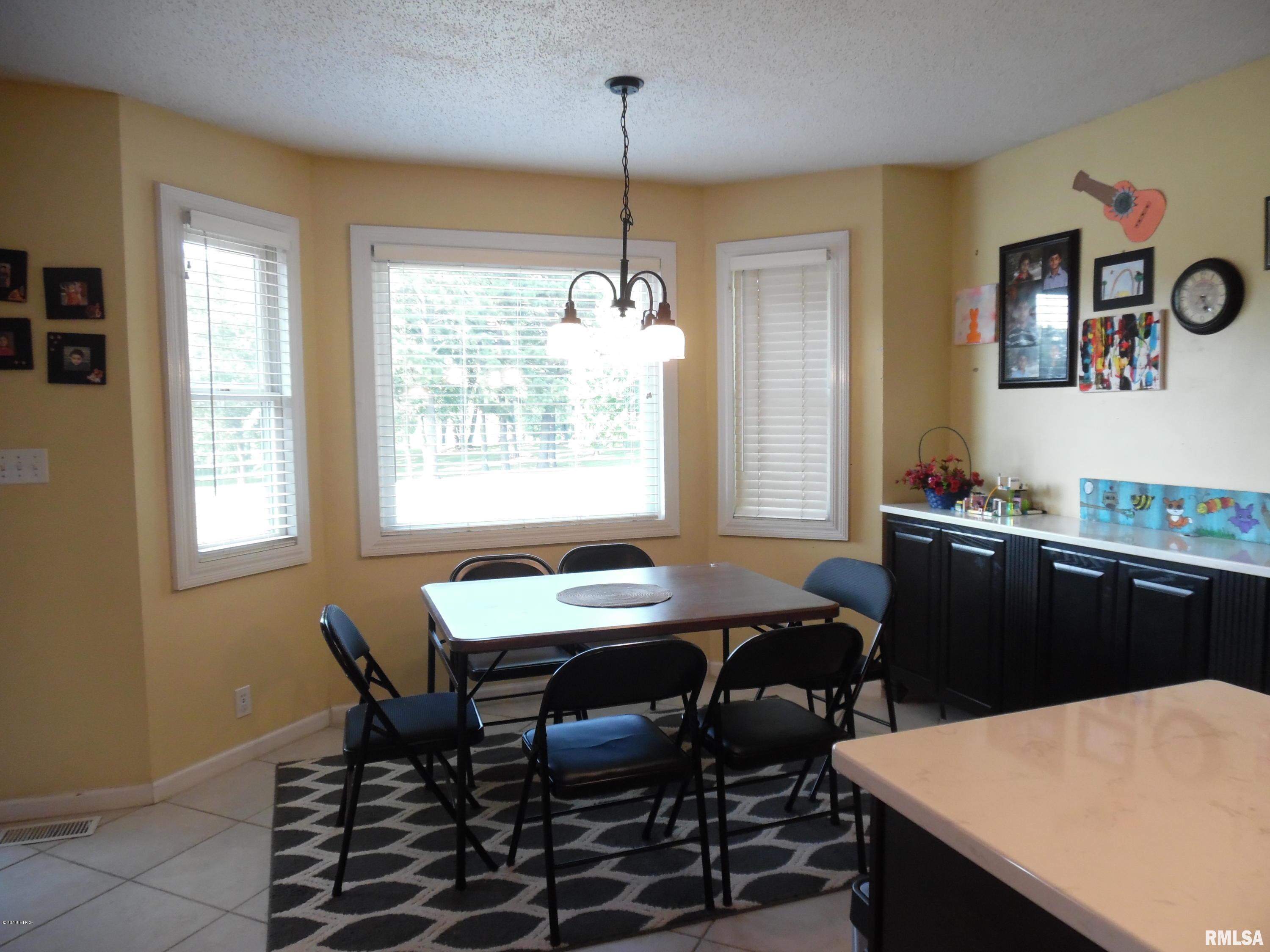 38 Country Club Road Mount Vernon, IL 62864 - Photo 9 of 39 Gallery Image 9