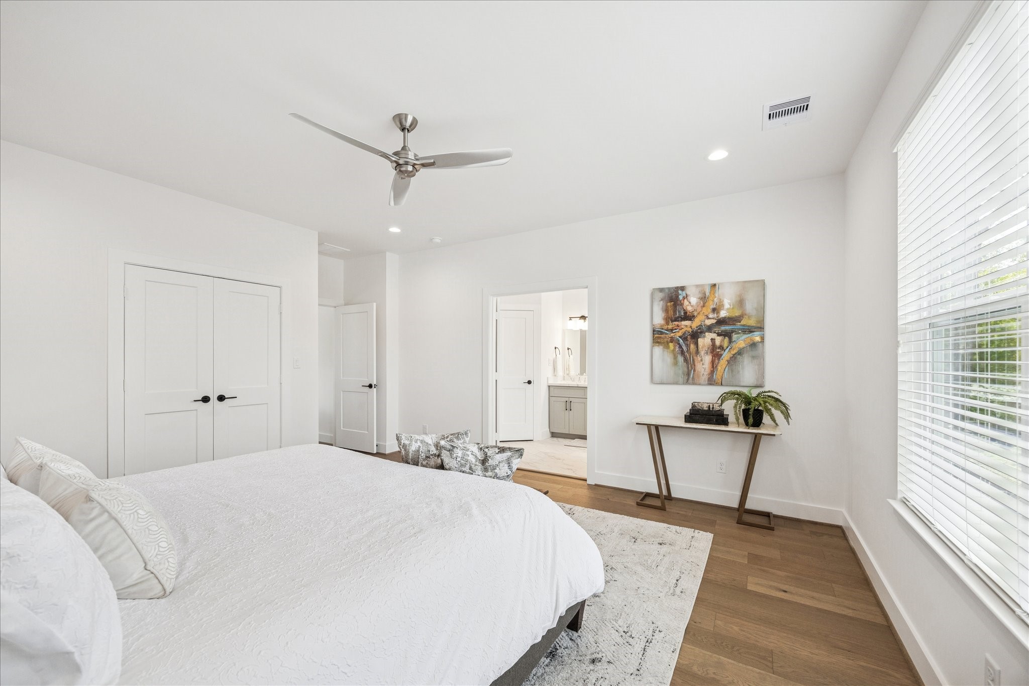 1826 West Tidwell Road Houston, TX 77091 - Photo 25 of 45 Photos are of the model home within the community * not of actual home*