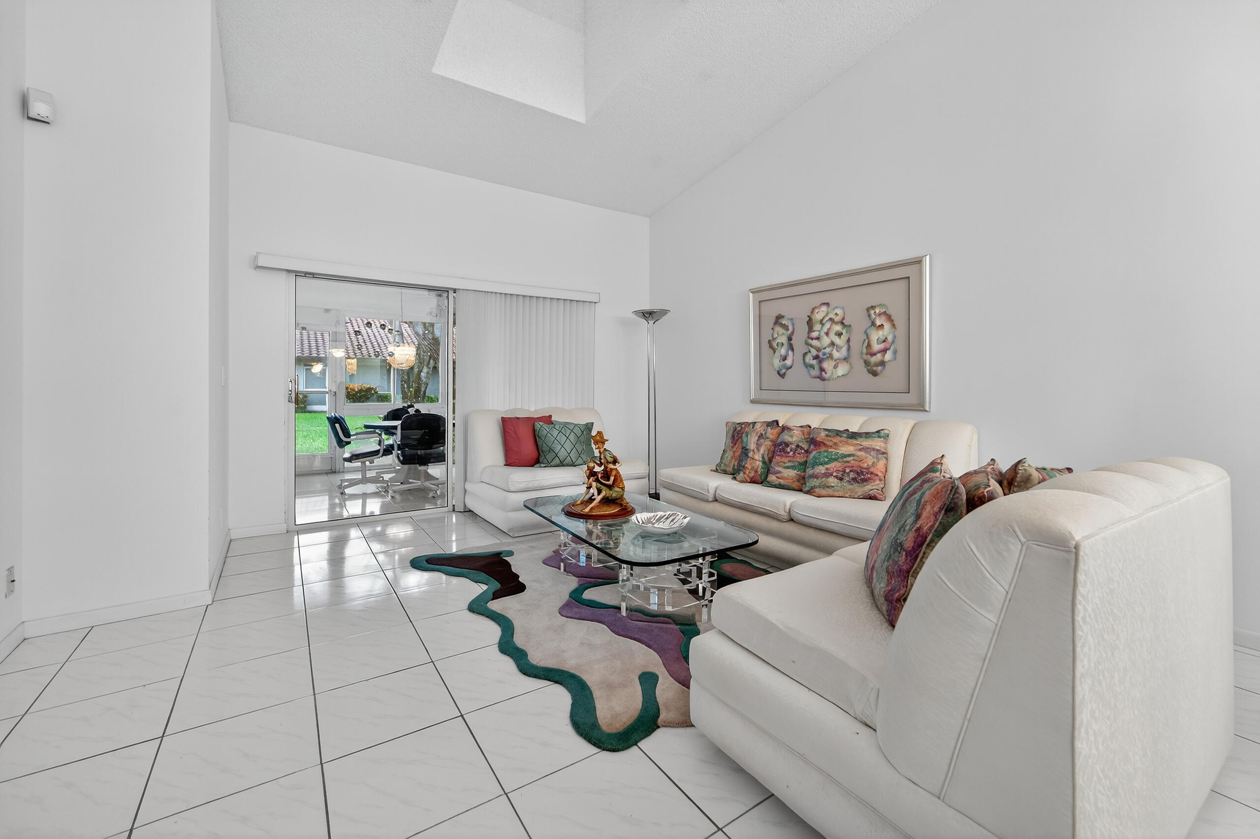 6065 Sunny Manor Court Delray Beach, FL 33484 - Photo 7 of 58 IG404910