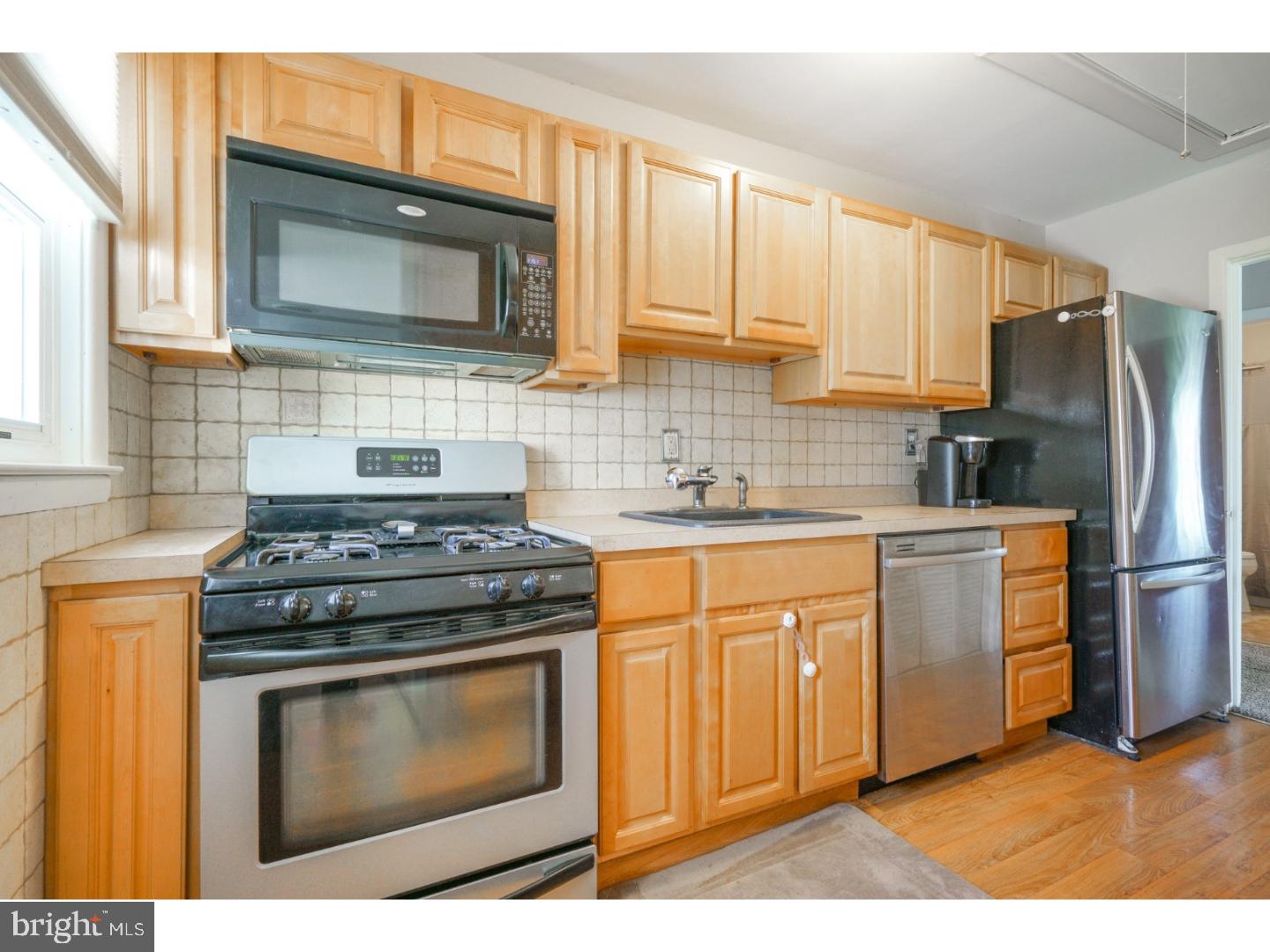 11 Paul Road Maple Shade, NJ 08052 - Photo 8 of 23