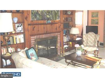 227 Locust Road Fort Washington, PA 19034 - Photo 4 of 12 Living Room