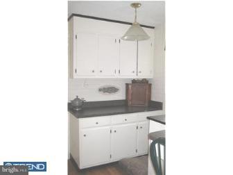 227 Locust Road Fort Washington, PA 19034 - Photo 7 of 12 Kitchen