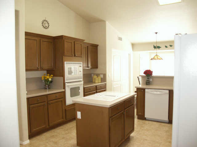 1705 East Hearn Road Phoenix, AZ 85022 - Photo 4 of 6 Additional Photo