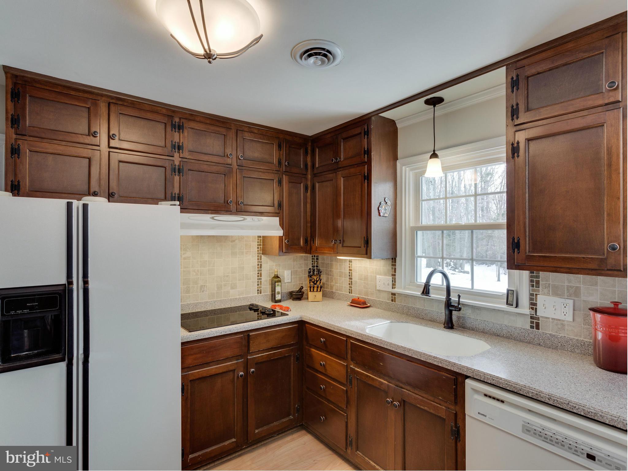 11633 Henderson Road Clifton, VA 20124 - Photo 11 of 30 Kitchen