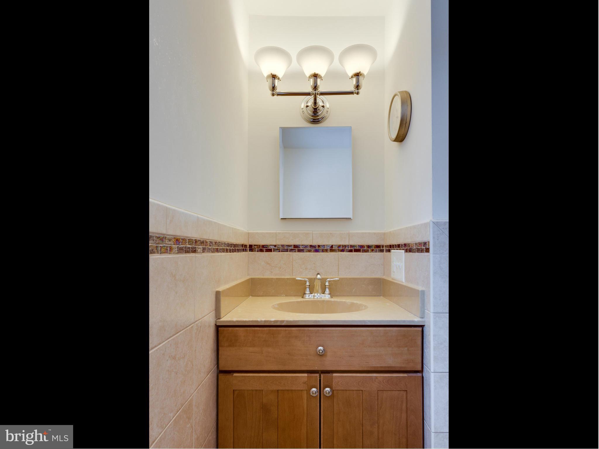 11633 Henderson Road Clifton, VA 20124 - Photo 20 of 30 Bath